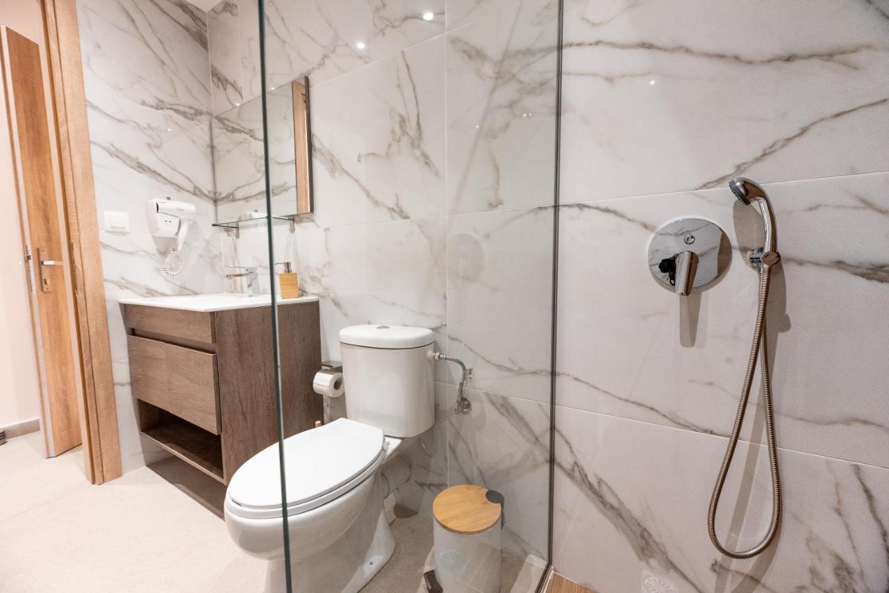 Mini Suites Near Athen'S Airport Free Shuttle From And To Athen'S Airport Spáta Exterior foto